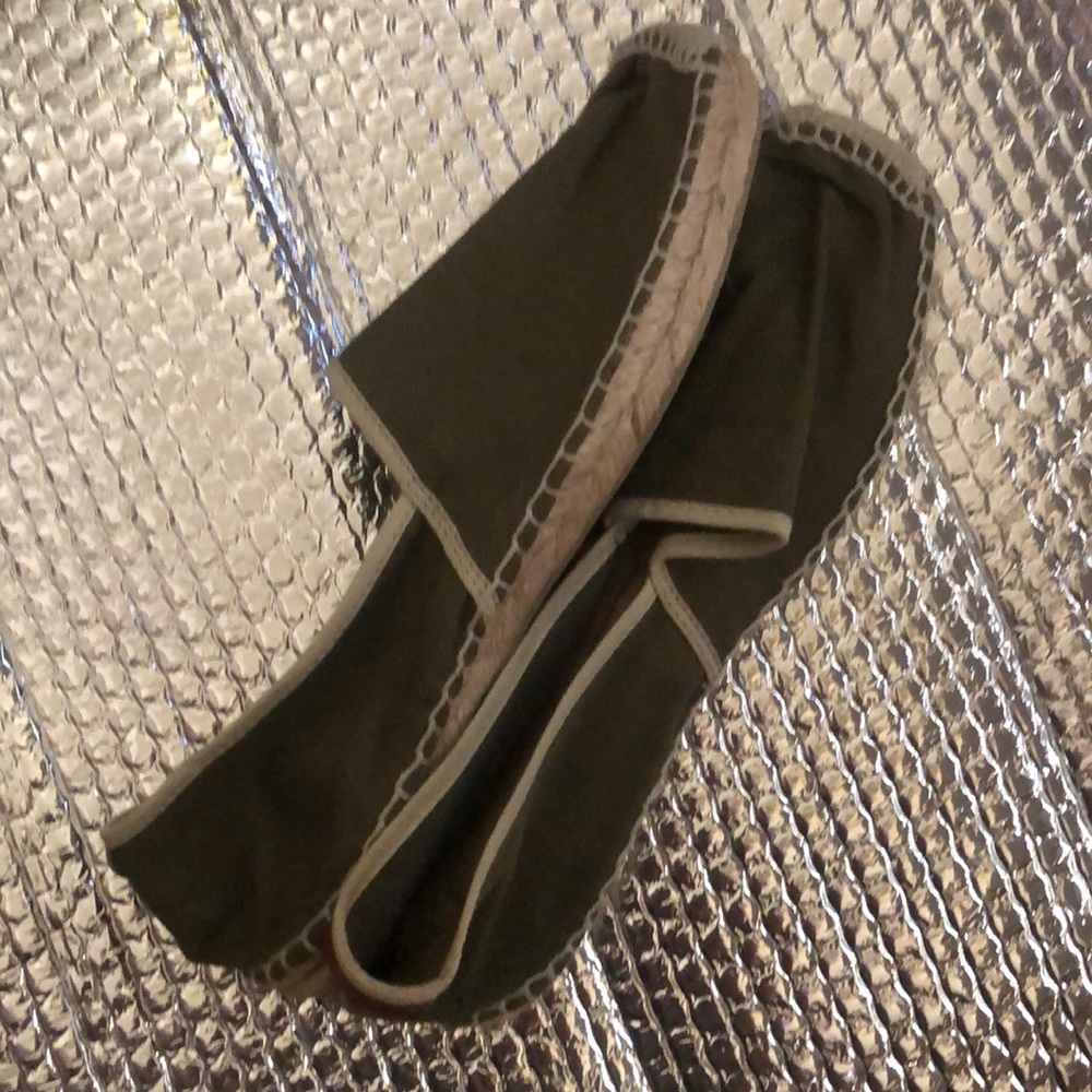 Toni Pons size 8.5 (39) green espadrilles Calidad Artesania